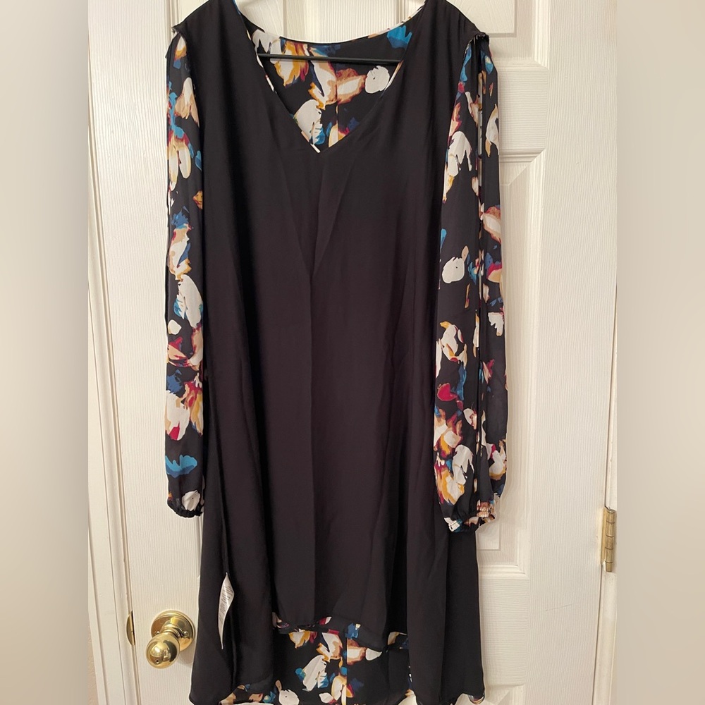 White House Black Market Abstract Floral Keyhole Sleeve Dress | Size 6 - Picture 10 of 13